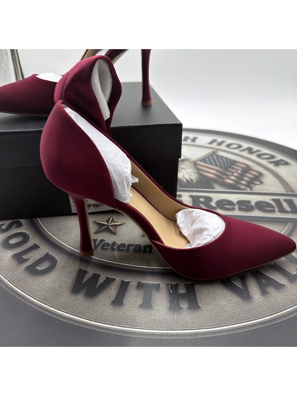 Badgley Mischka Women's Alejandra Pointed Toe Pumps Bow Slip-On Size 7.5 - Picture 5 of 9